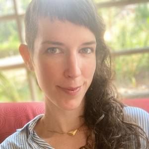 Meet your Posher, Luna